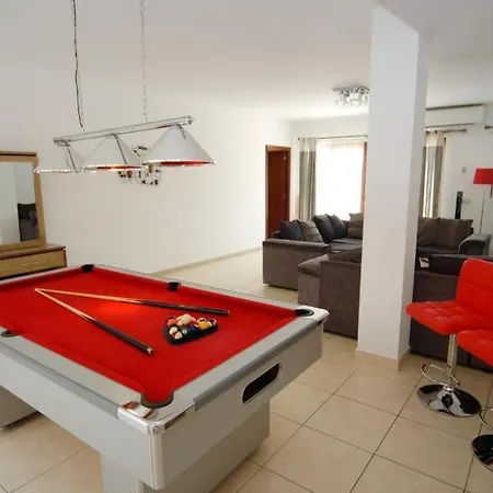 Villa Vista De Lobo Cuatro - 5 Bedroom - Indoor Entertainment Centre - Perfect For Families Playa Blanca (Lanzarote)