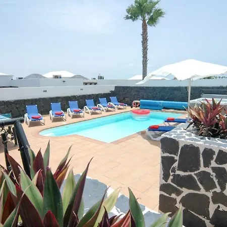 Vista De Lobo Cuatro - 5 Bedroom - Indoor Entertainment Centre - Perfect For Families *